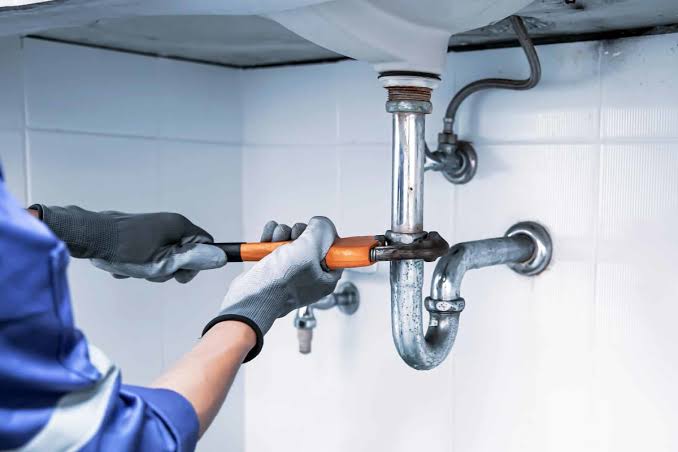 24 hour emergency drainage repair in Johannesburg. Blocked drain Randburg. Water flooding Sandton. Clearing blockages near Roodepoort and sewer pipes in Krugersdorp